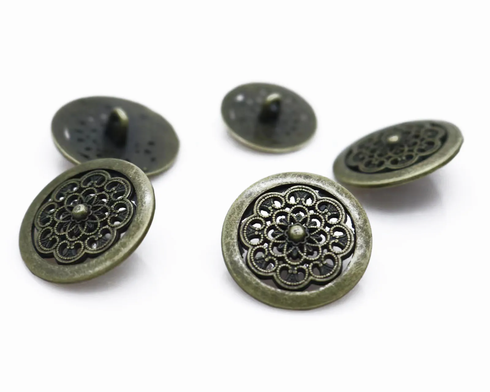 20pcs 20mm&25mm antique silver bronze Hollow flower Pattern Shank Sewing Metal Buttons DIY  Cloth Buttons Round Scrapbook button