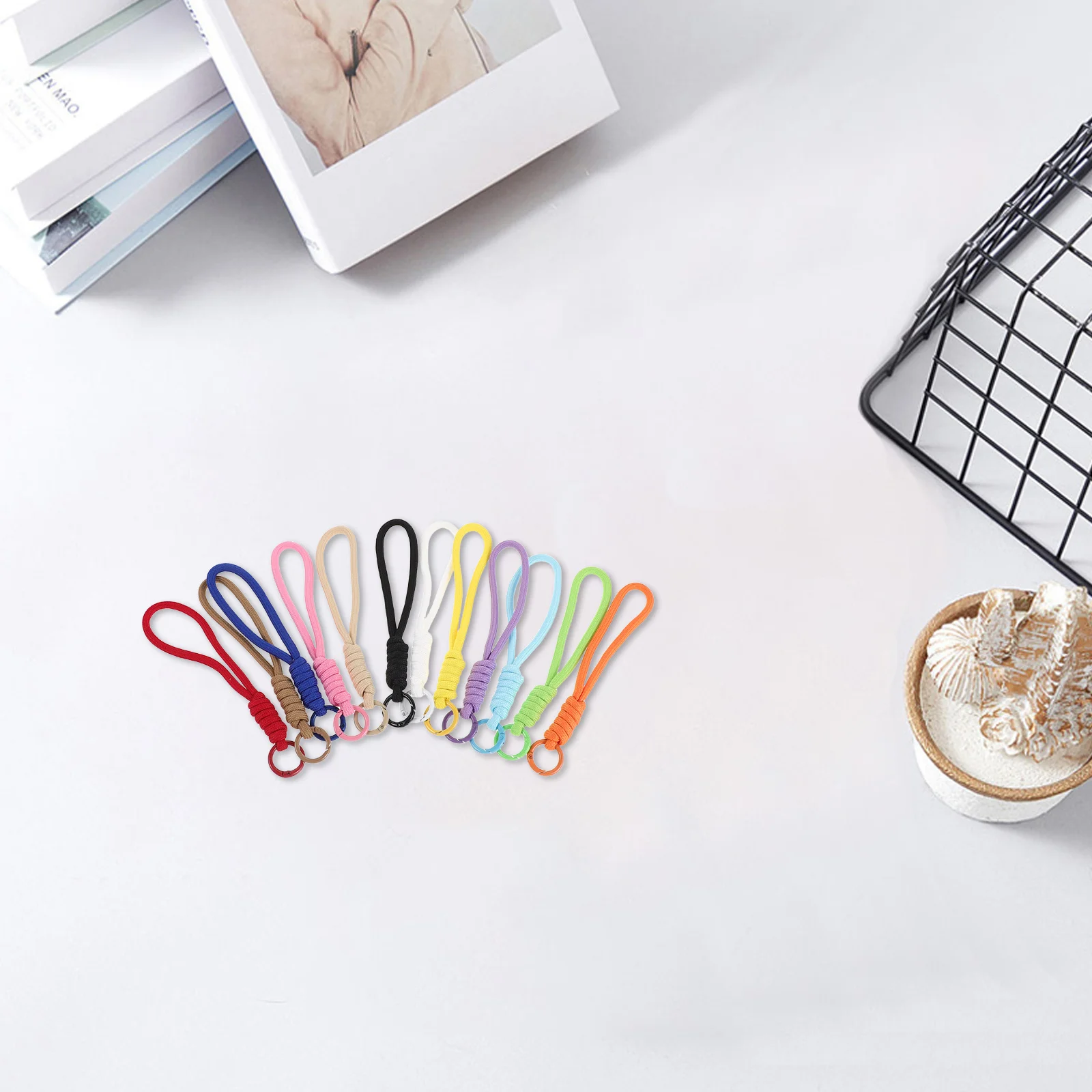 12 stücke Geflochtene Lanyard Set Bunte Handarbeit Gewebt Telefon Gurt Schlüsselbund Für Diy Handwerk Anti-Diebstahl Mobile Zubehör Schmuck