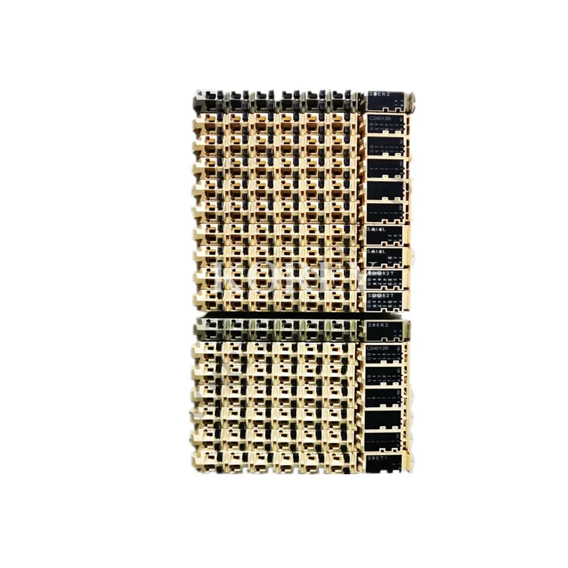 W magazynie Schneider moduł PLC TM5SBER2 TM5SA14L TM5SD012T TM5C24D12R TM5SBET1