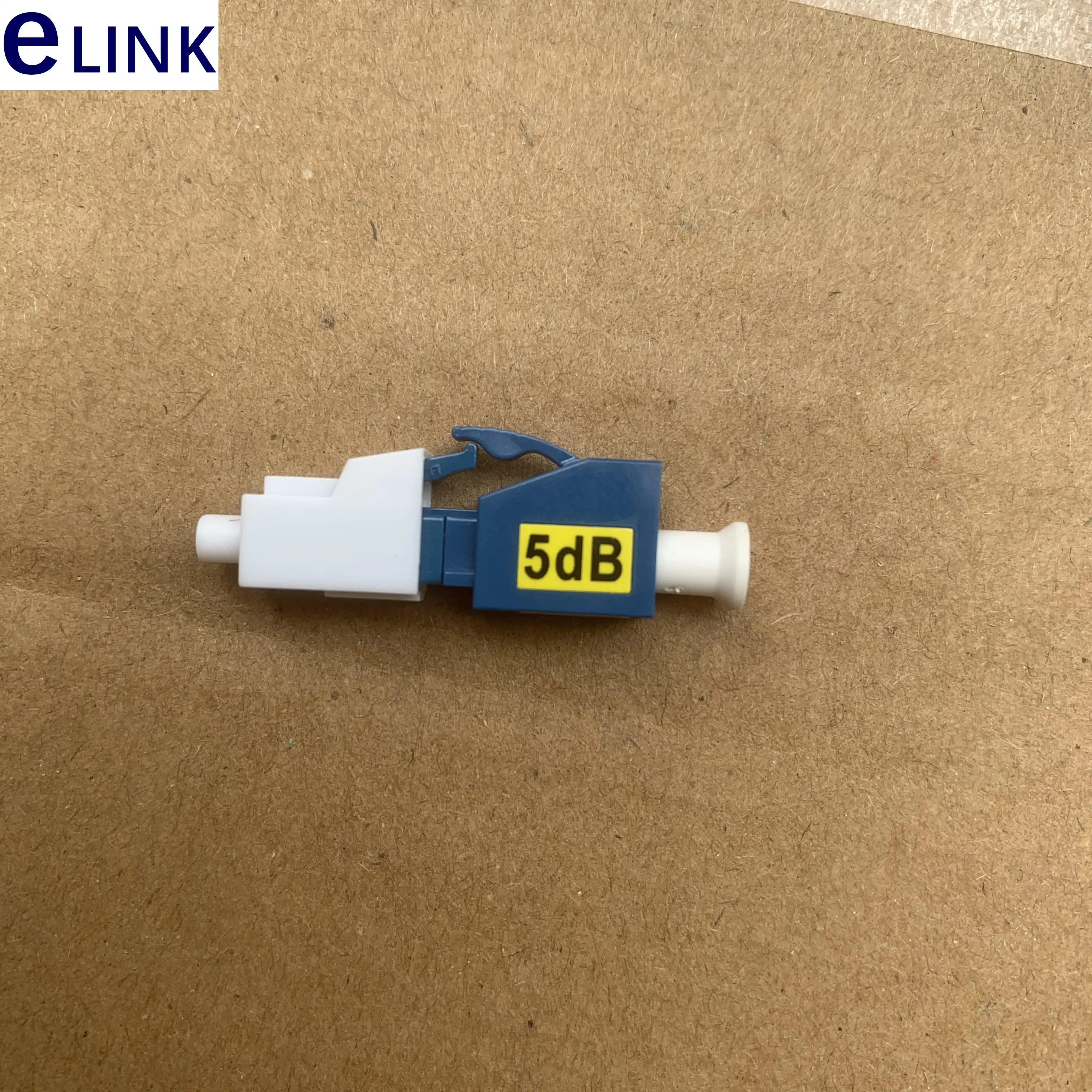 المخفف الألياف LC/UPC 5db أنثى إلى ذكر المكونات نوع SM FTTH الألياف البصرية LC UPC 5db المخفف مبيعات المصنع ELINK 50 قطعة