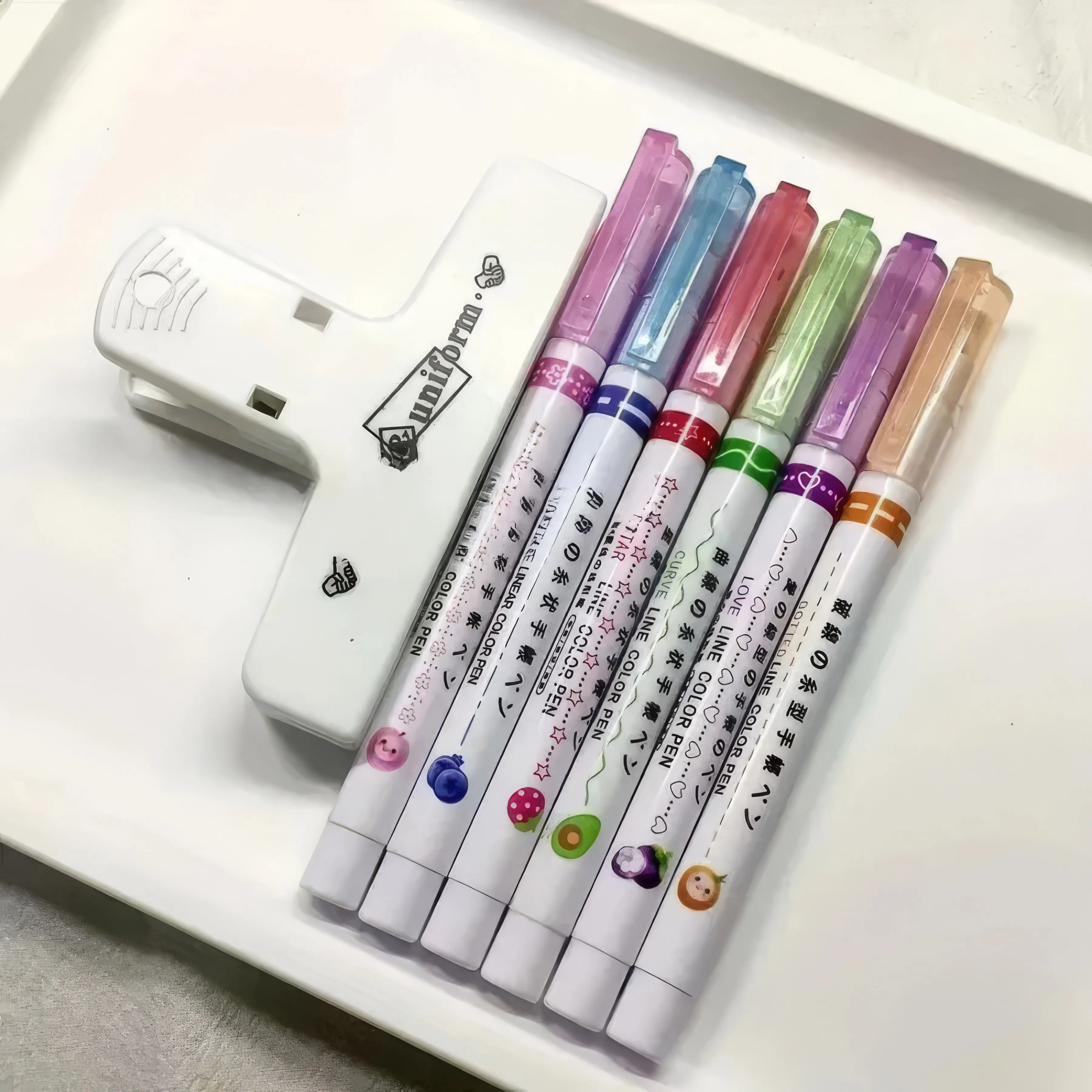 

6-Pack Multicolor Outline Pens for Drawing - Fine Line Art Liners, Sketching & Illustration Pens