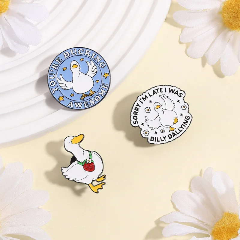 Creative Goose Duck Strawberry Brooch Pins You're Ducking Awesome Badge Enamel Lapel Pin Accessory On Backpack Clothing Decorati
