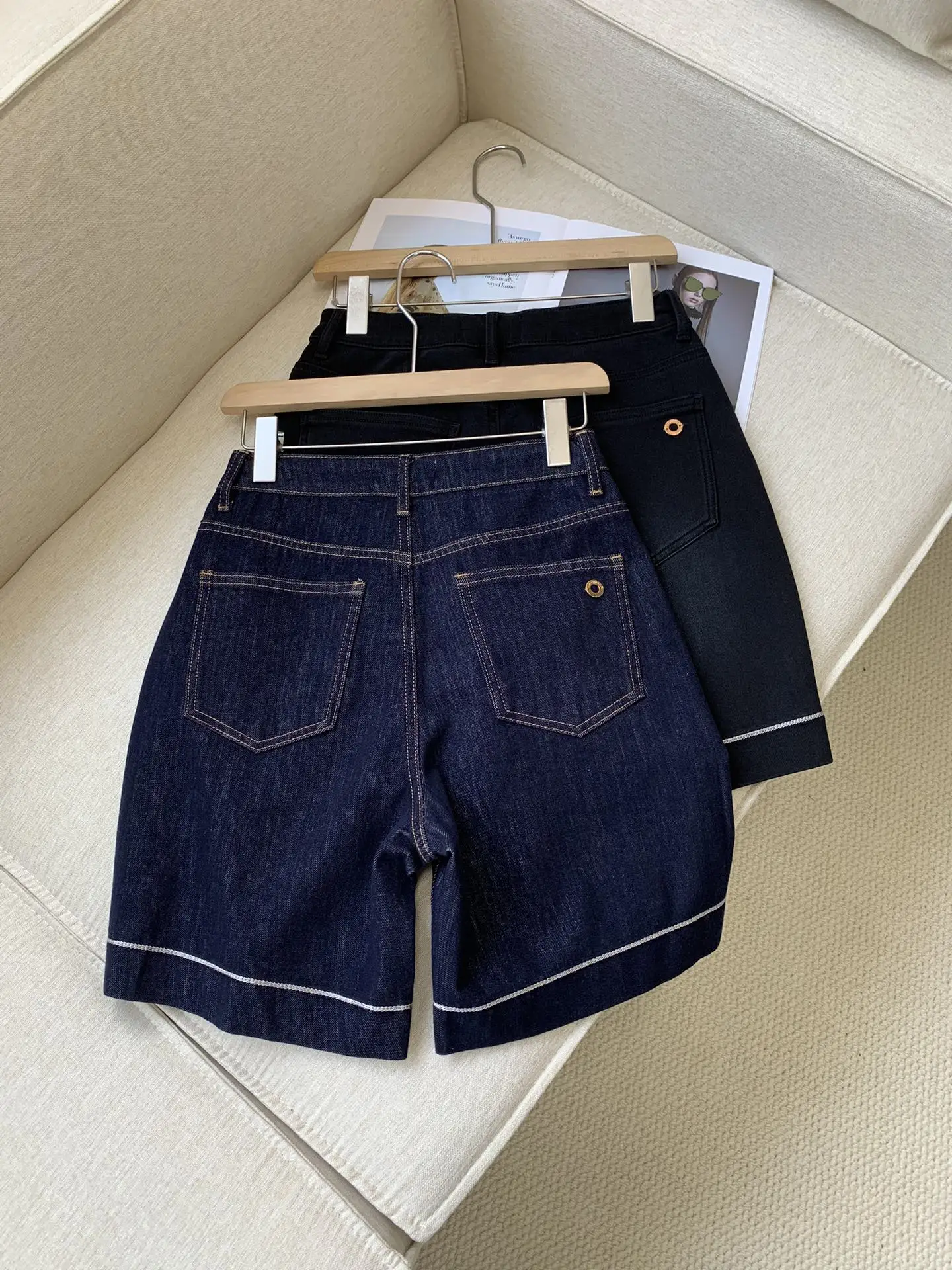 Women's Denim Shorts Contrast Color Trim High Waist Fashion Ladies Short Pants