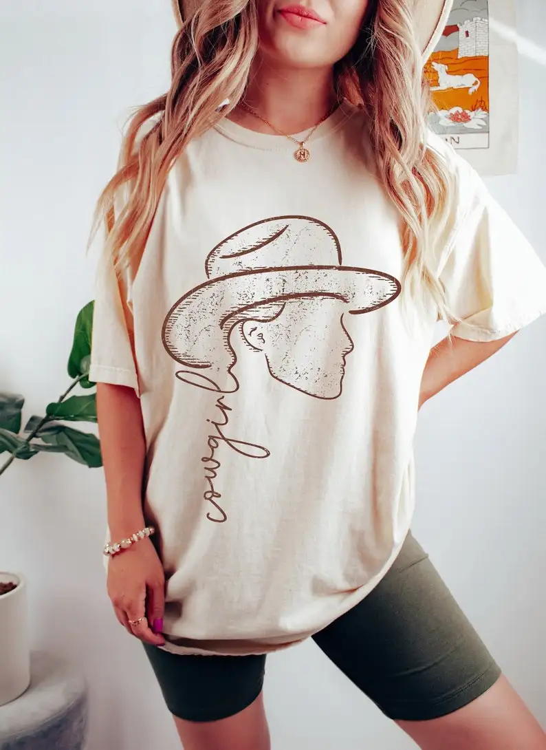

Cowgirl Hat Minimalist Oversized TShirt, Cowgirl Bachelorette Shirts, Comfort Colors Tshirt, Country Concert Outfit, Nashville B