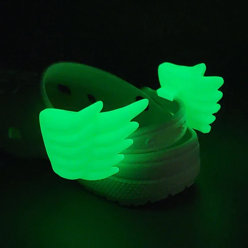 1Pair Fashion Angel Wings shoe DIY decoration For sandals Charms Design DIY All-match Shoe Accessories Men/Women shoe Decoration