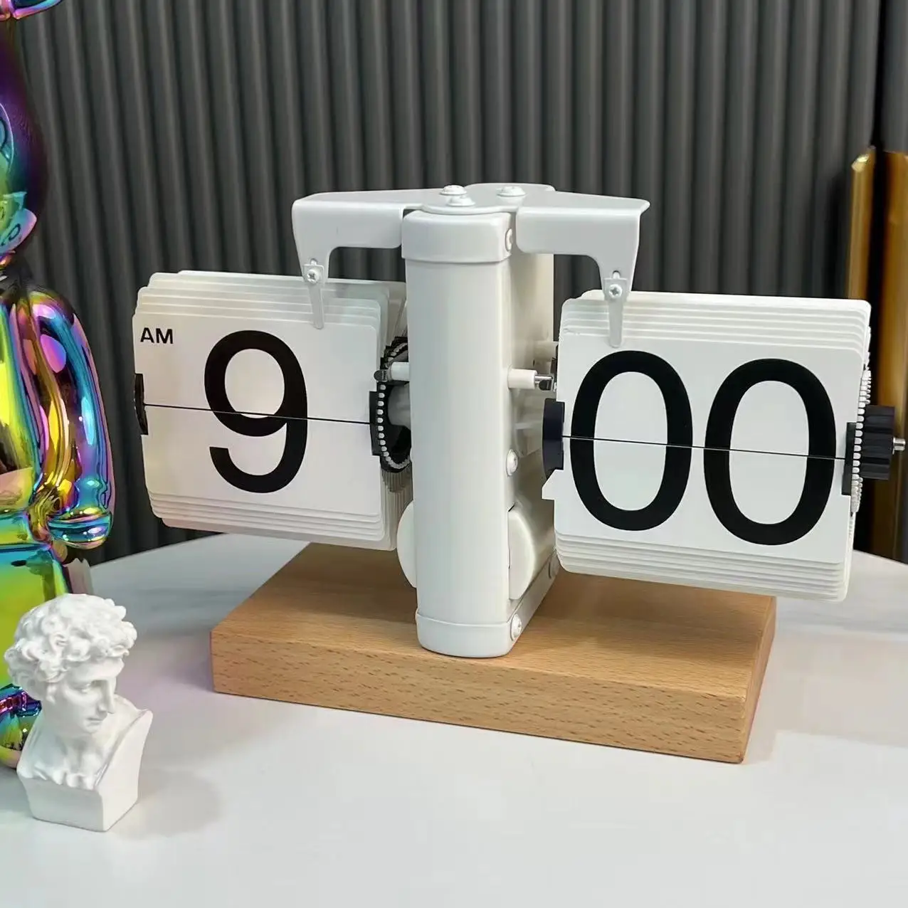 Automatic page turning clock Cross-border beech walnut home living room clock Mechanical page turning clocks