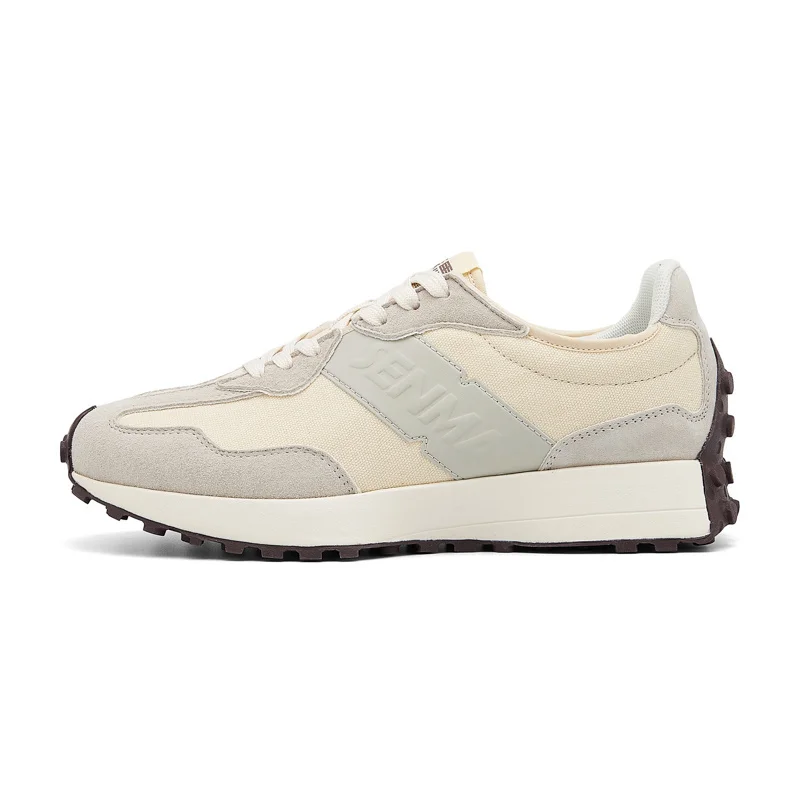 

Стильные мужские кроссовки для уличного бега: крутой модный дизайн в сочетании с универсальным стилем, идеально подходящие для уличной культуры.