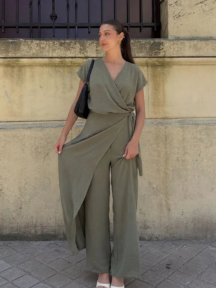 HH Damen Elegantes Satin-Zweiteiler-Set Ärmelloses V-Ausschnitt Wickeloberteil Hochgeschnittene Hose mit Bindegürtel Weites Bein Lässige Büro- und Alltagskleidung