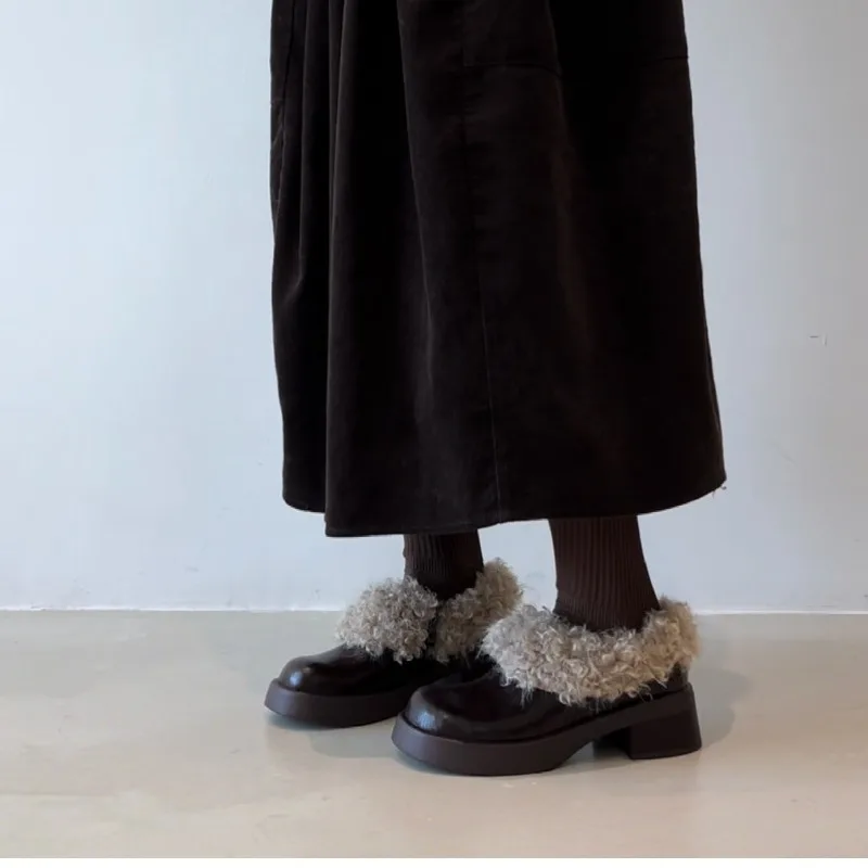 

French Retro Square-toed Fleece High-heeled Leather Shoes for Women2025New Autumn and Winter,A Pair of Thick-heeled Women's Shoe