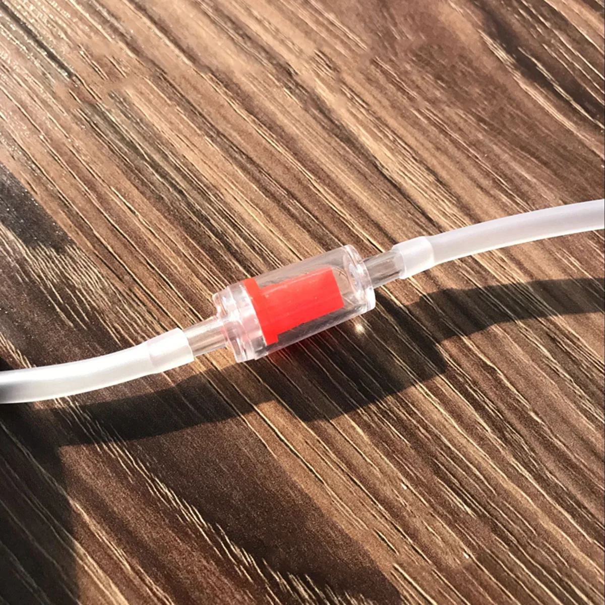 

20Pcs 4mm Non-Return Valve Red Straight Air Valve for Aquarium Water Level Easy to Operate Air for Aquarium