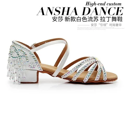 Novos sapatos de dança latina para crianças, sapatos de diamante para meninas, sapatos de dança com borla de sola macia, sapatos de dança padrão de competição