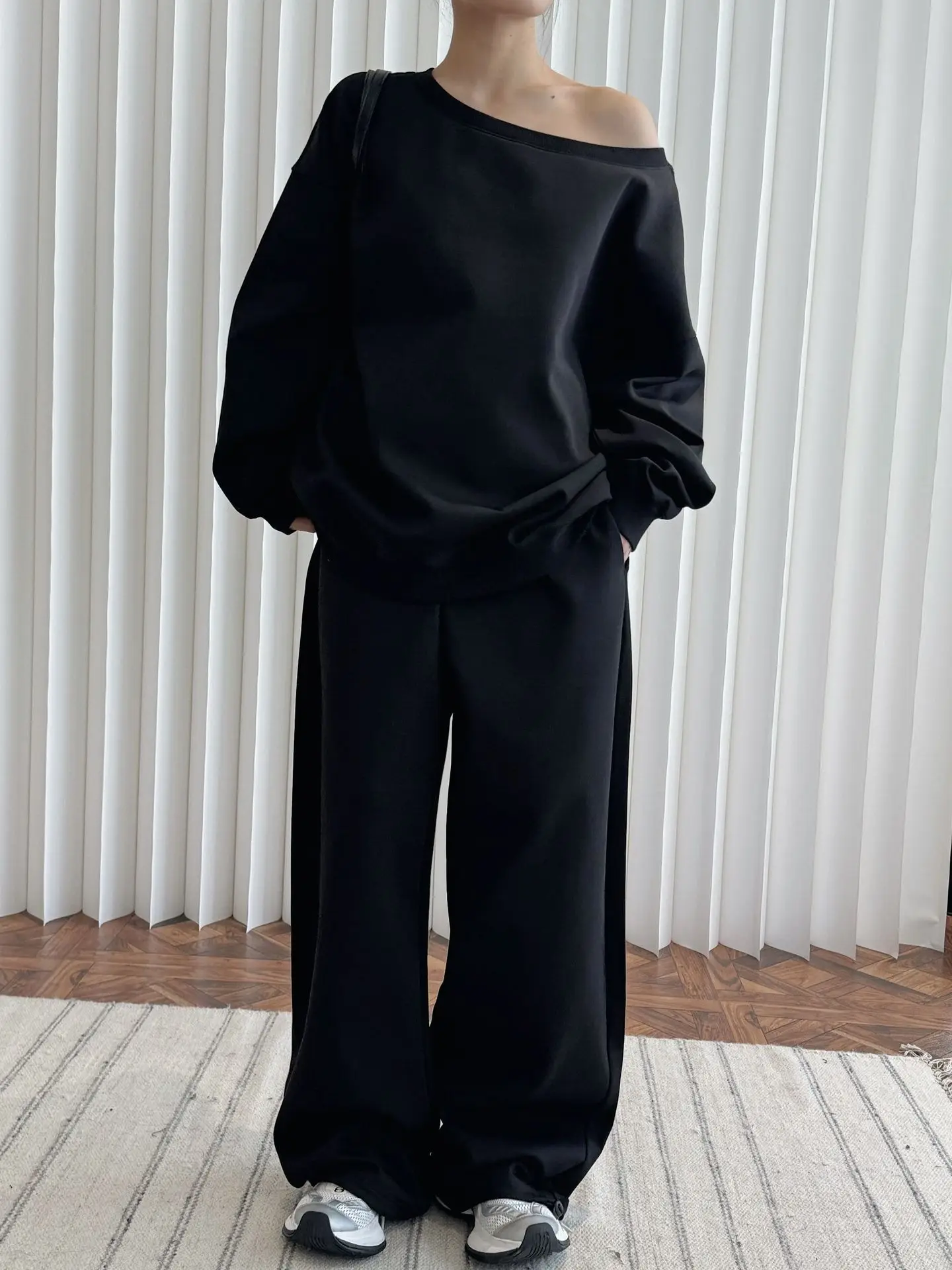 SEIZPROJECTS woman cozy trousers from set without sweatshirt