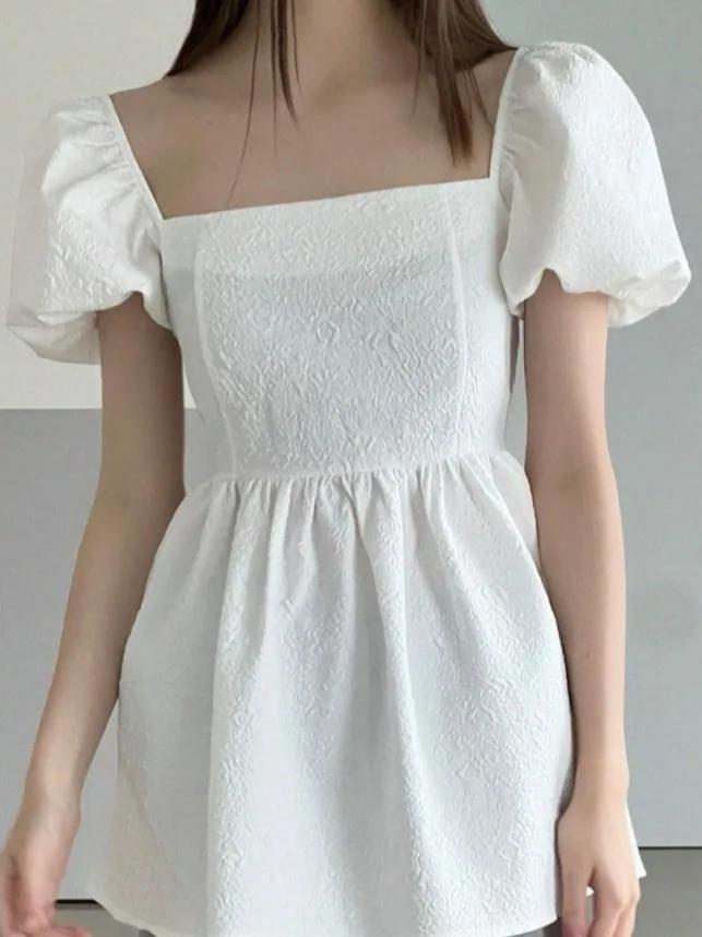 

Sweet Pure Desire Korean Sle Women's irt Knot Bal Design Hollow out Bubble Sve Square Collar White Top