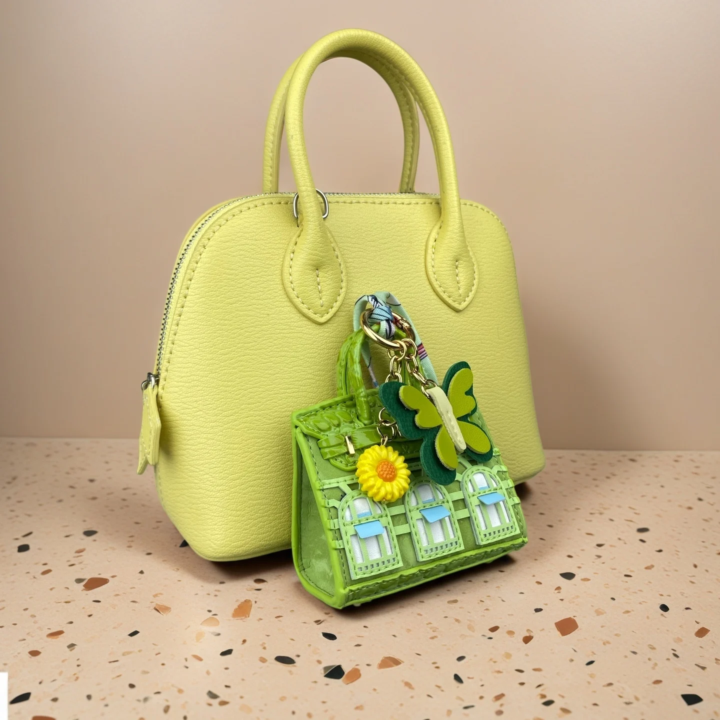 Apple Green PU Leather Sunflower & Keychain Pouch Set-Functi
