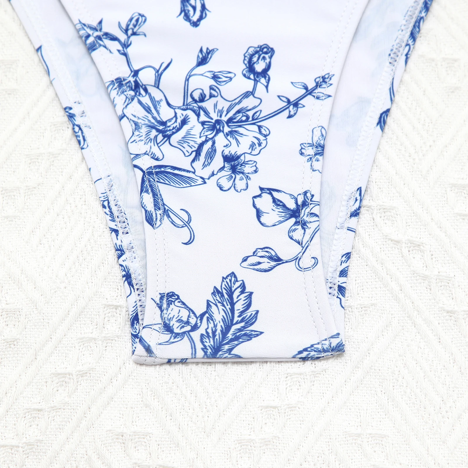 ผู้หญิงผ้าพันคอ Micro บิกินี่ Retro ดอกไม้พิมพ์ Backless Halter คอชุดว่ายน้ํา Tie-up Thong ชุดว่ายน้ําฤดูร้อน Beachwear ชุดว่ายน้ํา