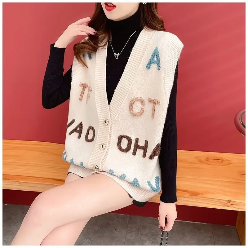 New Women\'s Vest for 2024 Hot Spring Clothing Knitted Vest Letter Three-dimensional Jacquard Vest Cardigan Outer Sweater