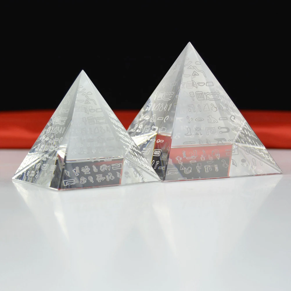 

1PC Simulated Pyramid Crafts Artificial Crystal Pyramid Decor Delicate Pyramid Desktop Adormnment Mini Pyramid Decor for Home Of