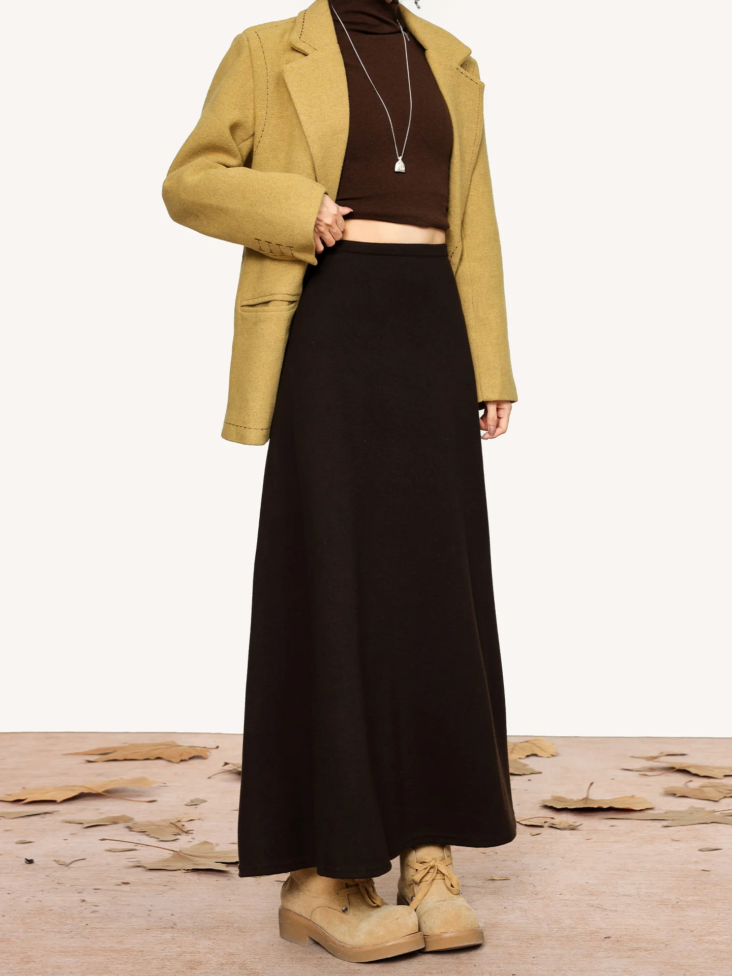 Khaki Thickened Woolen A-Line  Skirt Women Summer 2026 New High Waist Slimming Long Skirt Umbrella Skirt Casual Style