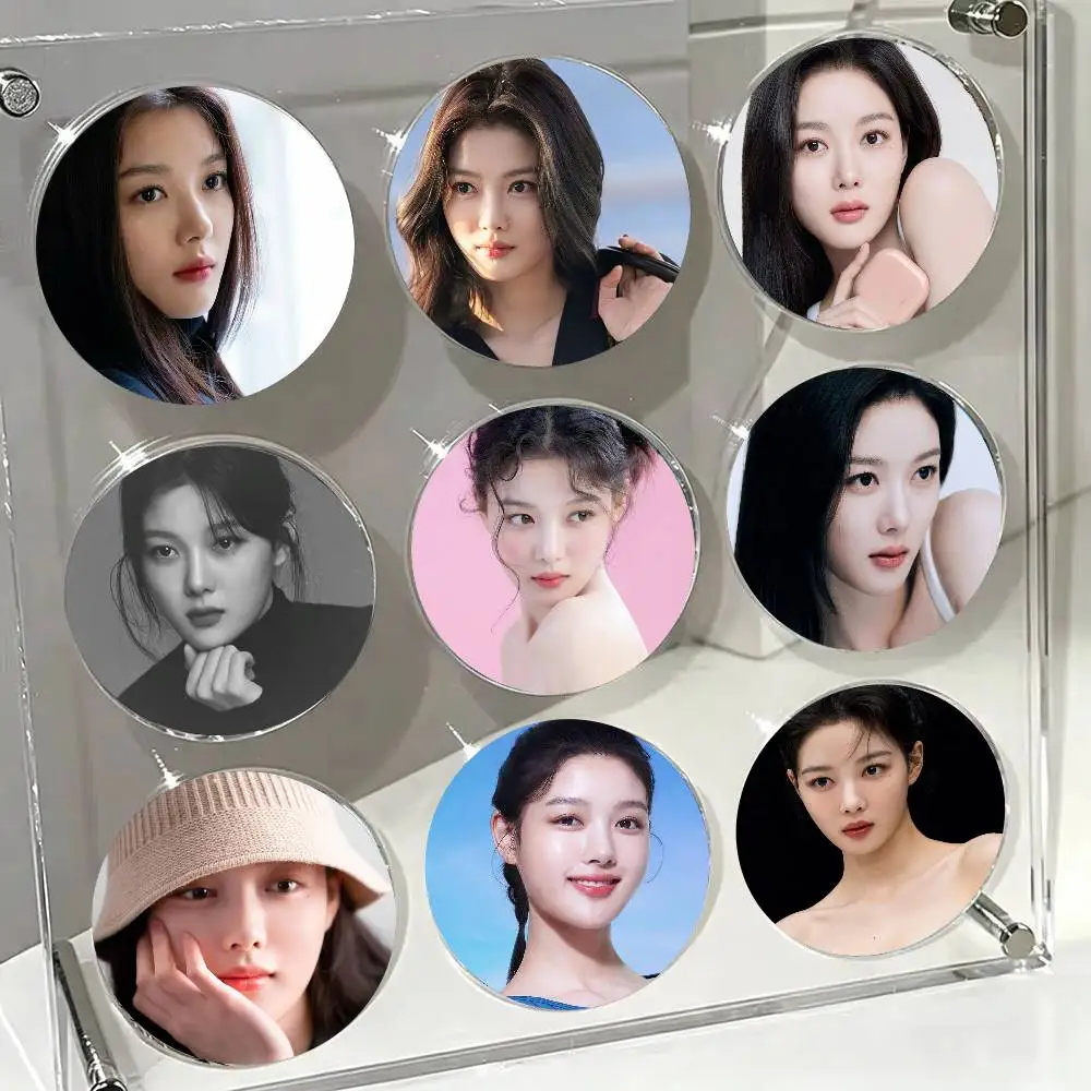 Korean Wave Actor Kim You Jung Badge Tinplate Meme Round Brooch For Hat Bag Creative Lapel Jewelry Accessories Gifts