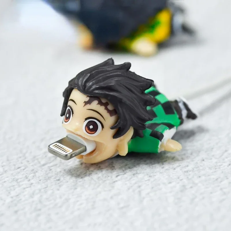 Demon Slayer Tanjirou Cute Cartoon Cable Winder Protector Nezuko Cord Protector akcesoria do IPhone Organizer kabla