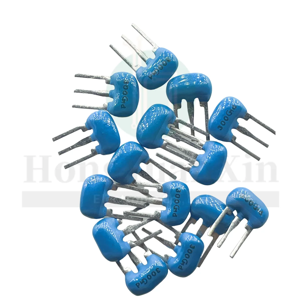 50pcs/ 3M imported ceramic crystal CSC300K 300 3MHZ 3.00M ceramic vibration in-line 3-pin dark blue