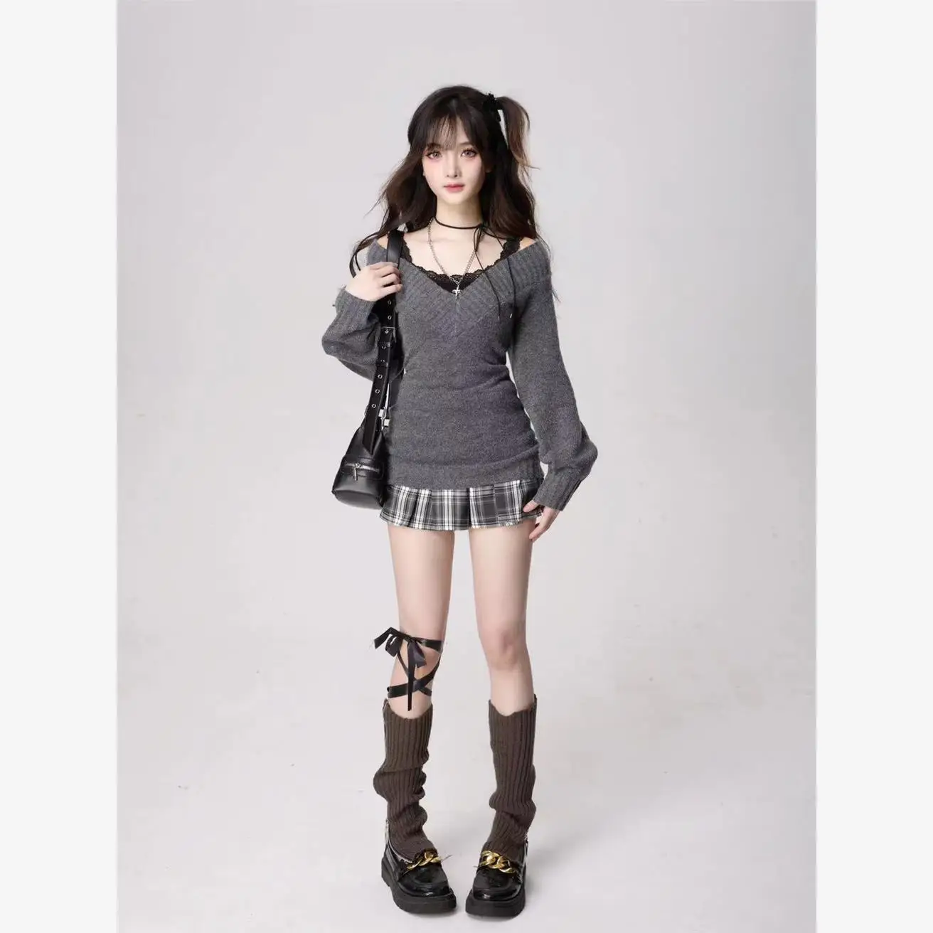 Y2K サブカルチャー ヴィンテージスタイル 秋冬セーターシリーズ Vネック セクシー スリムフィット レトロ官能的なホットガール スリミングセット Tシャツ