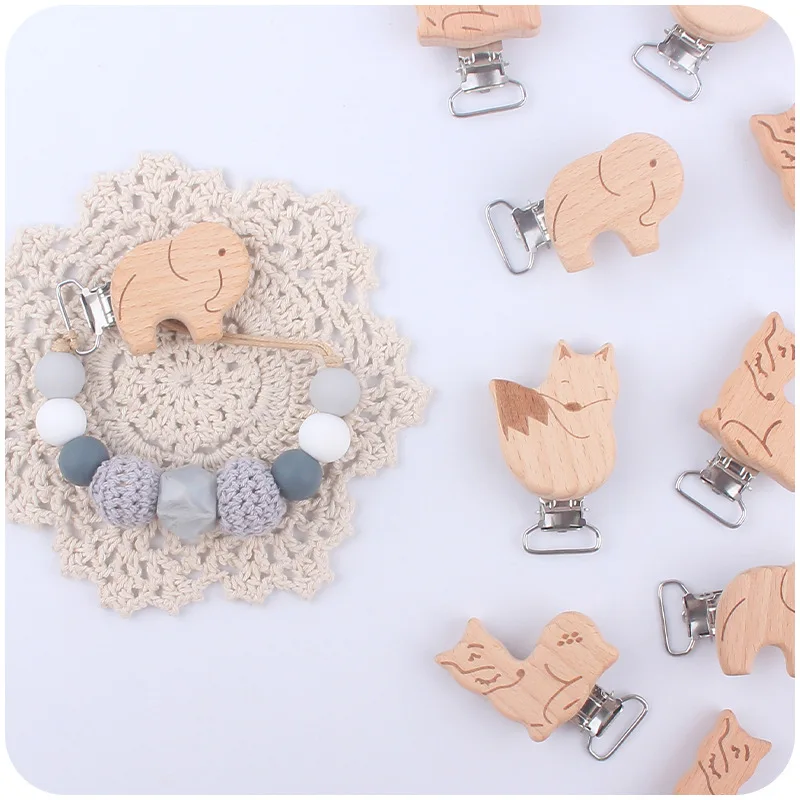 5Pcs/Lot New Arrival Lovely Wooden Pacifier Clip Natural Beech Wood Accessories for Baby Handmade Dummy Clips Pacifier Chain