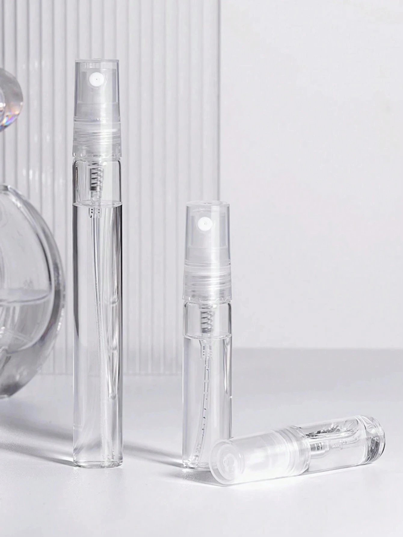 5 個 4 アクセサリー 2/3/5/10 ml ポータブル香水スプレーボトル 5 スプレーボトル、2 漏斗、2 調剤ディーバ付き