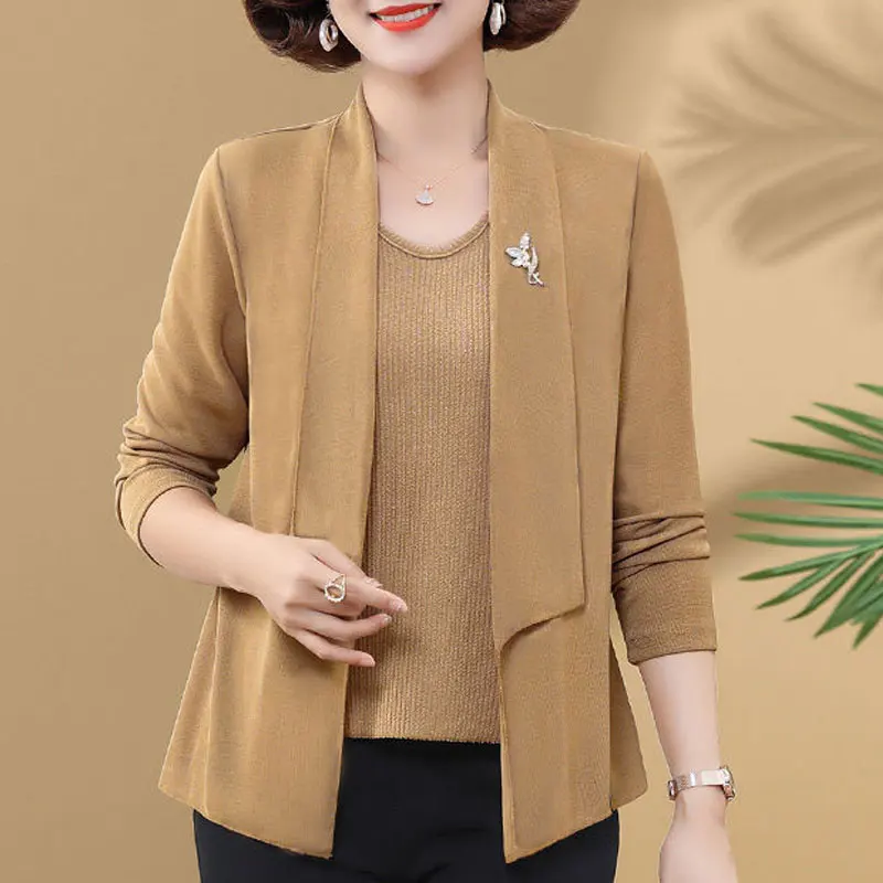 

Female Clothing Solid Color Shirt Fake Two Pieces Patchwork Spring Autumn V-Neck Long Sleeve Fashion Brooch Loose Blouse JJ98