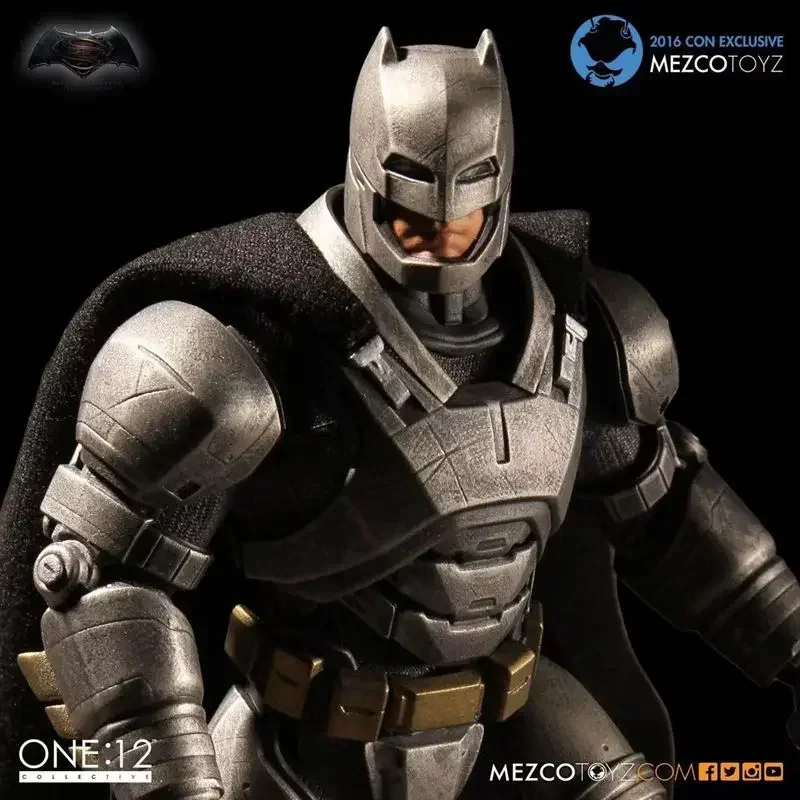 Original Mezco ONE:12 Collective Armored Batman (Batman V Superman) Dawn of Justice 2016 Con Exclusive Action Collection Figures