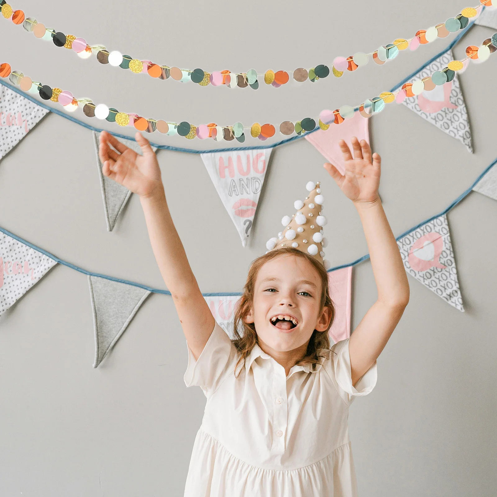 

Round Garland Decor Plastic Hanging Banner Wedding Party Decoration Bunting For Birthday Anniversary Baby Shower Nursery