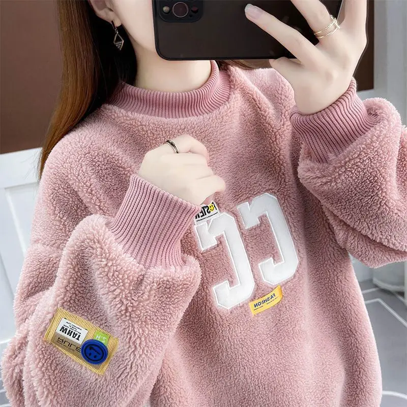 Women Winter New O-Neck Fashion Leisure Lamb Wool Sweatshirt Student Wear Fleece and Thicken Letter Splicing Long Sleeve Tops