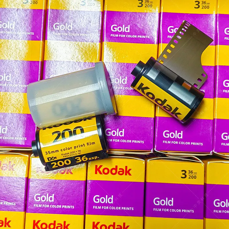 Película para Cámara KODAK M35 / M38/H35/F9/I60, 1, 2, 5, 6, 10 Rollos, 36 Exposiciones por Rollo, Película KODAK GOLD 200 de 35 mm (Fecha de Caducidad: 2027)