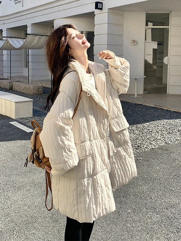 

Женская зимняя куртка средней длины с эффектом похудения, новая корейская версия 2025 года, свободная теплая верхняя одежда из 90% белого утиного пуха