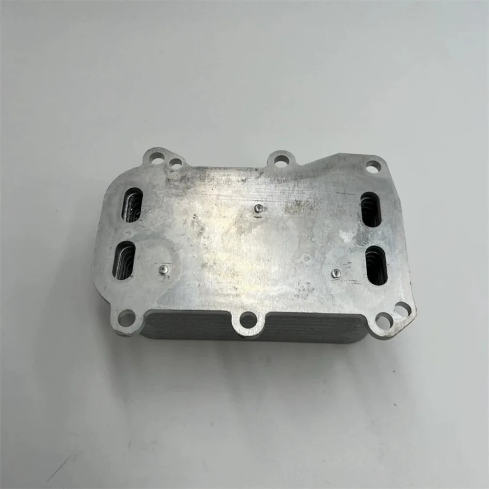 Engine Oil Cooler 1331880001 for Mercedes-Benz C300 E300 C350e G550 GLC300 GLE580 S560 S560