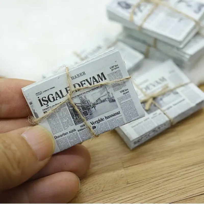 

.1/3Pcs Simulation Model Toys 1/12 Dollhouse Miniature Retro English Newspaper Set Home Furniture Accessories Photography Props