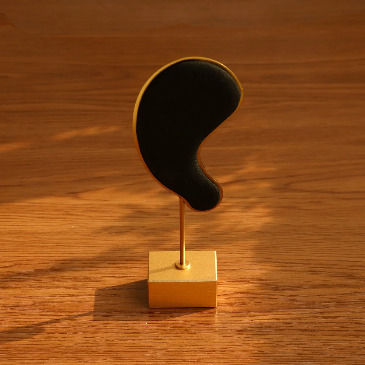 Ear Shape Earring Display Stand for Charms & Studs