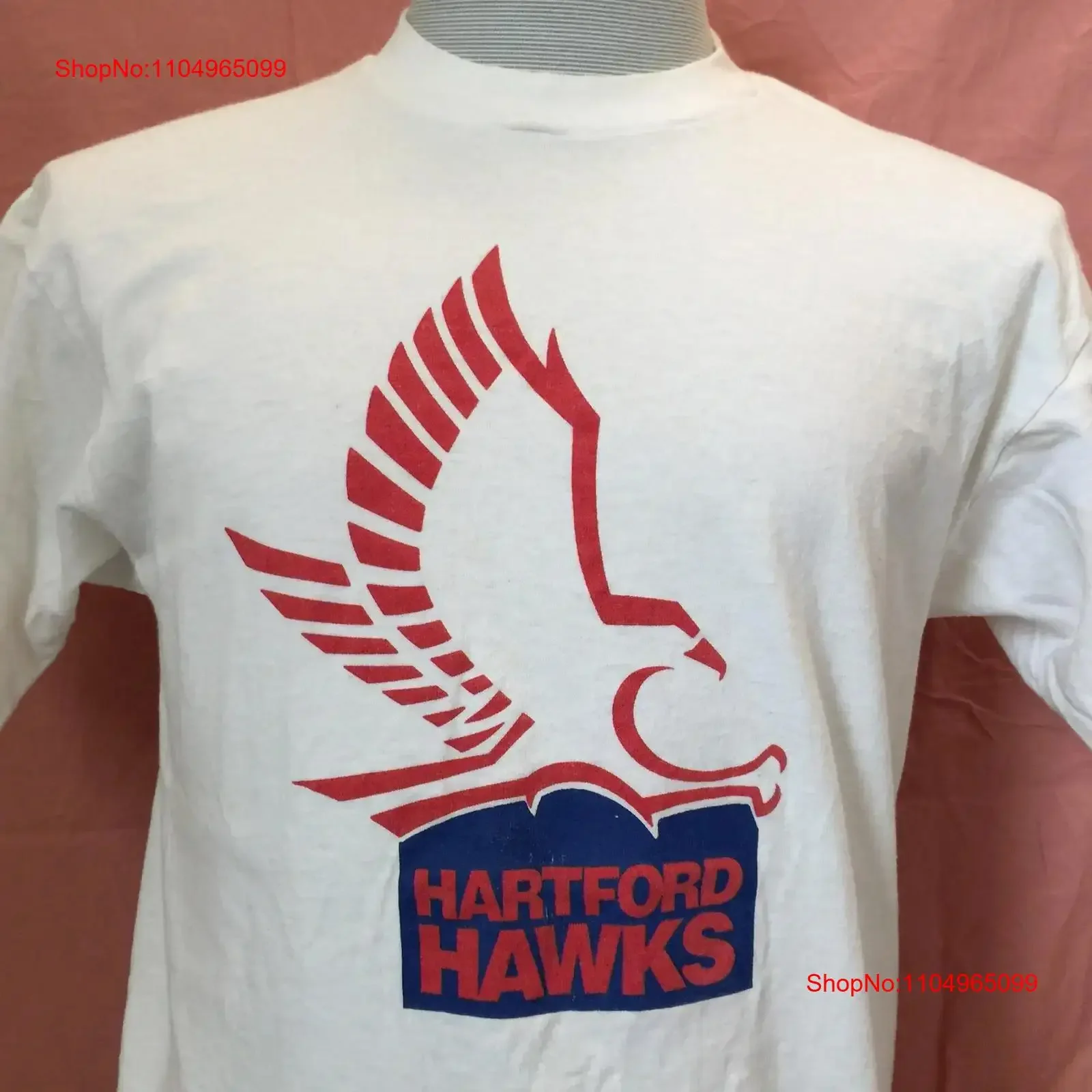 

Vintage 90's Hartford Hawks White T Shirt Size M vintage Washed Unisex streetwear Casual Soft graphic Slightly Stylish