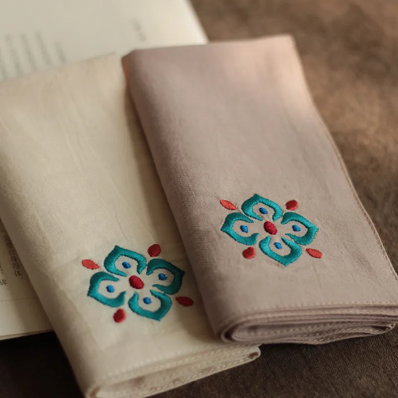 Traditional Chinese Dunhuang Algae Well Pattern Embroidered Handkerchief 100 Percent Cashmere Soft Absorbent Hanfu Accessory Mul