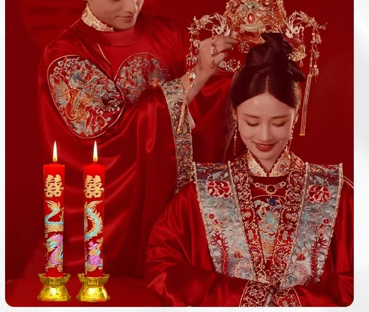 Candle wedding, a pair of dragon and phoenix happy candles decorating a red bridal chamber