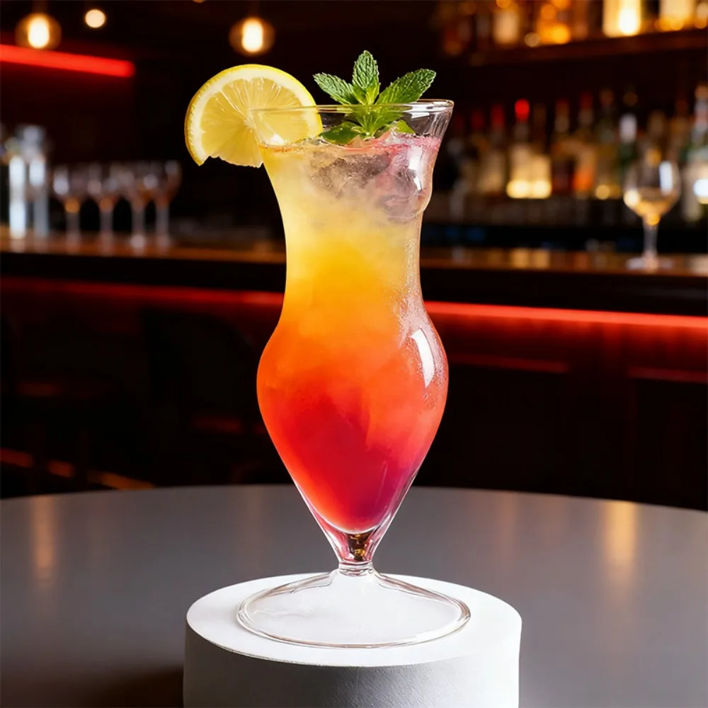 Unique Transparent Female Body Cocktail Glass Heat/Cold Resistant Art Style Bar Wine Goblet Visible Wine Cup Cold Drink