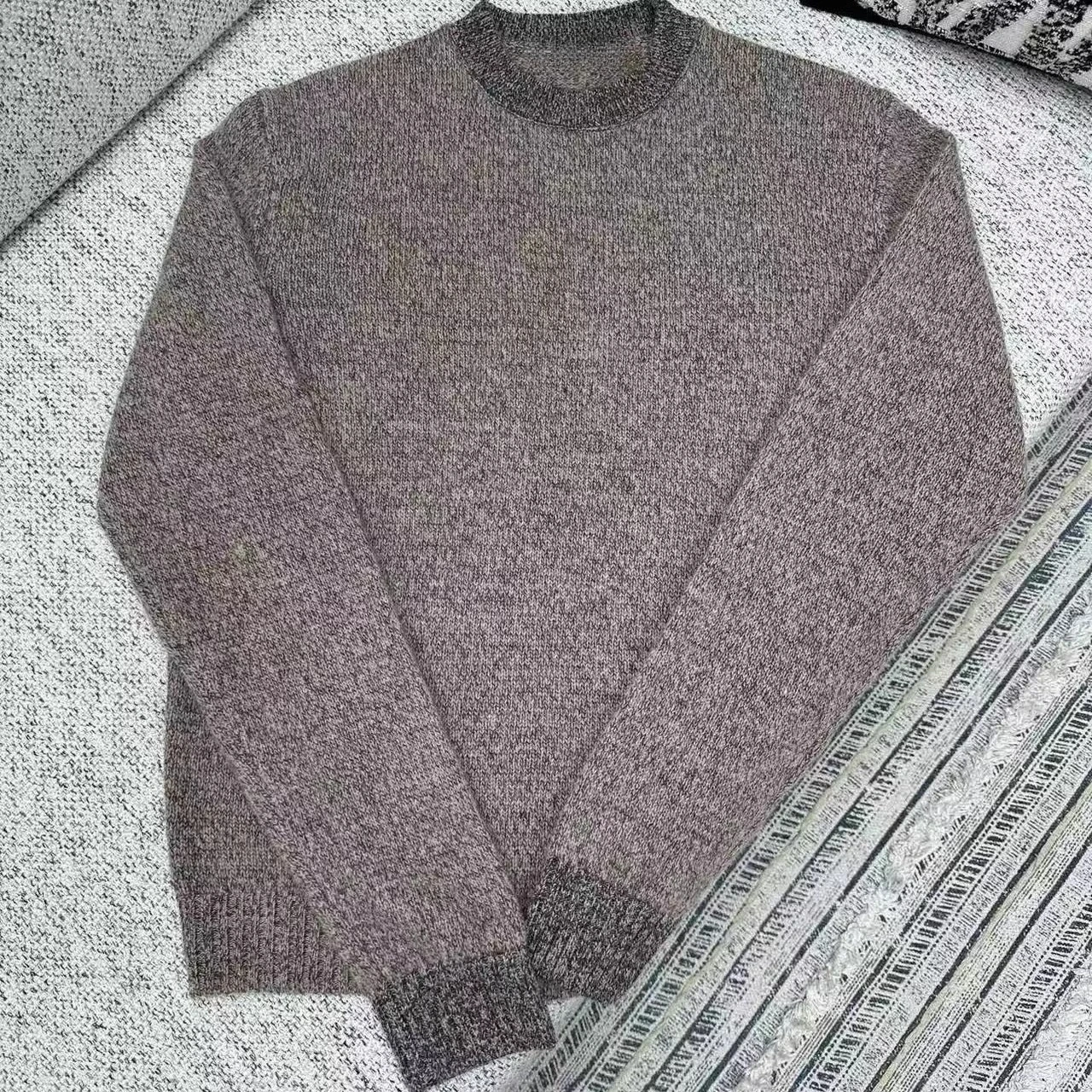 

Итальянский мужской вязаный свитер с круглым вырезом в стиле Old Money