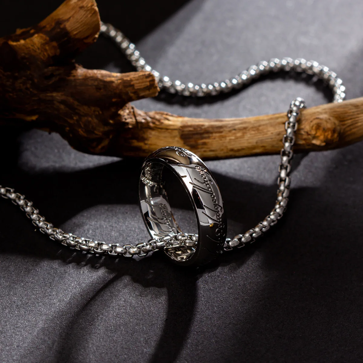 لورد أوف ذا فنجر خواتم قلادة الفيلم مع نفس الداخل والخارج 3D النقش قلادة السنسكريت الإسبانية #4