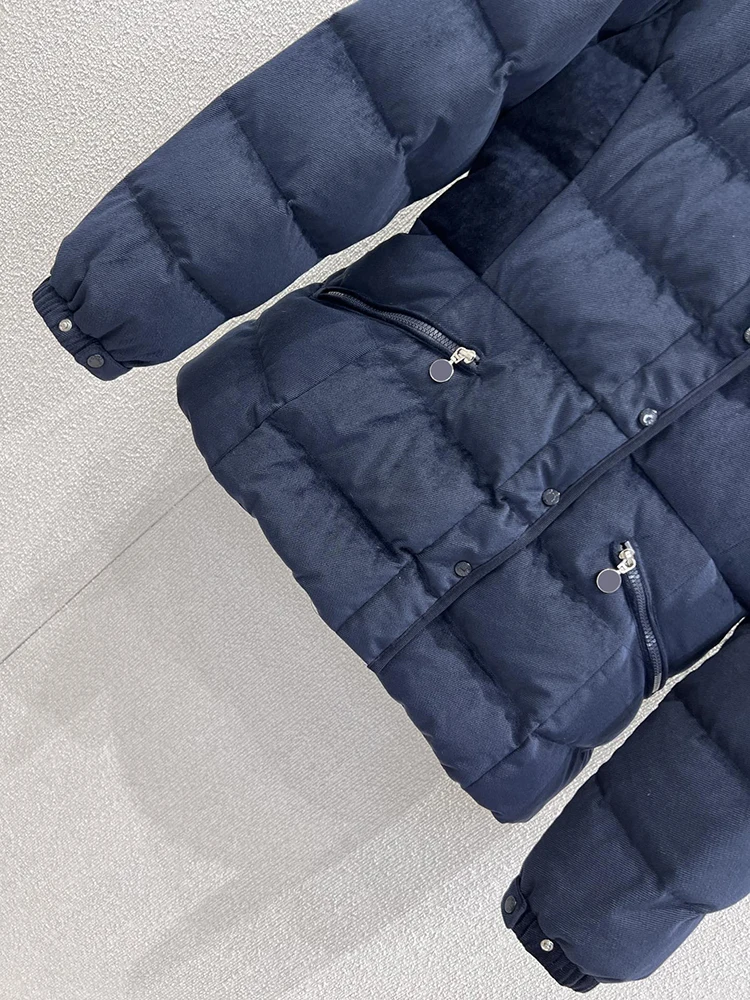 เสื้อแจ็คเก็ตดาวน์แบบมีฮู้ด สไตล์ลำลอง สีน้ำเงิน แฟชั่นฤดูหนาว สไตล์ใหม่ สำหรับผู้หญิง ปี 2025 รุ่นสั้น อุ่นสบาย