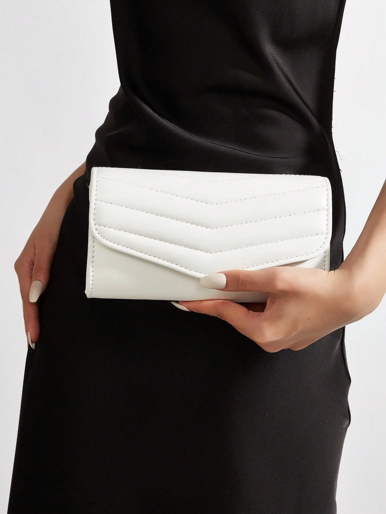 

Модный, простой и легкий роскошный клатч для вечеринок, модный и универсальный бал и вечерний клатч, подходящий для друзей.