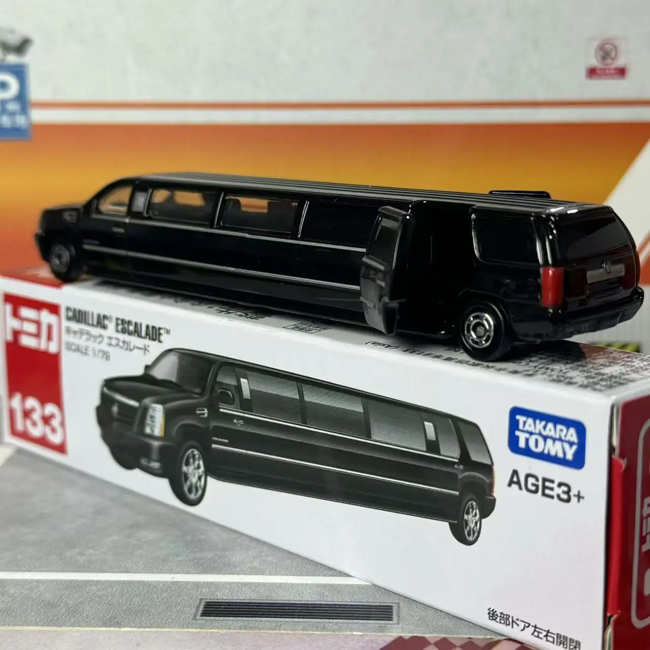 Takara Tomy Tomica No.133 Cadillac Escalade Long Type Alloy Diecast Car Model Simulation Vehicle Toy Collectible Gift for Kids view 5