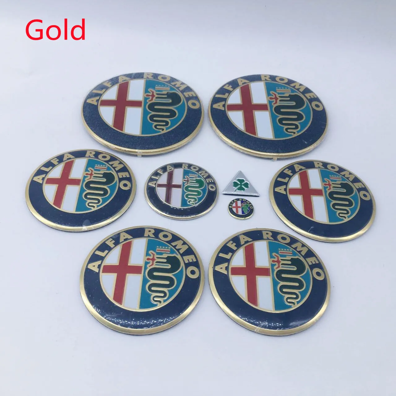 ل 1 مجموعة 9 قطعة ألفا روميو 156 159 166 149 GT شعار السيارة 74 مللي متر هود جذع عجلة غطاء المركز شعار بريرا العنكبوت Giulietta Stelvio