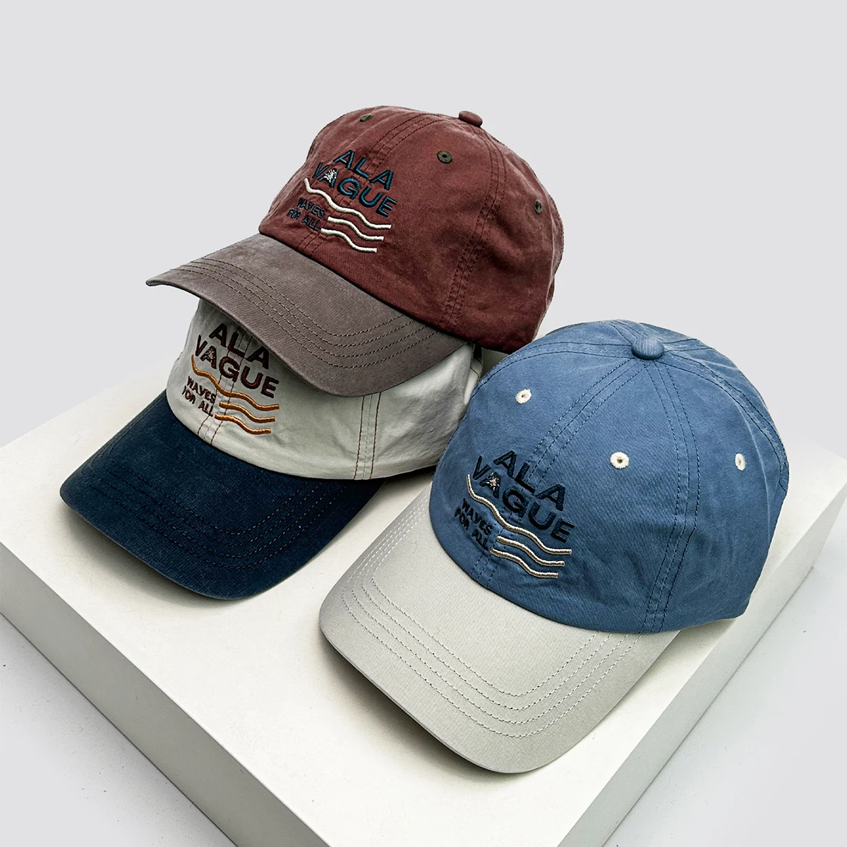 

New Unisex Korean Wavy Line Letter Embroidery Baseball Hats Versatile Casual Sunshade Color Block Peaked Caps Retro Fashion ins