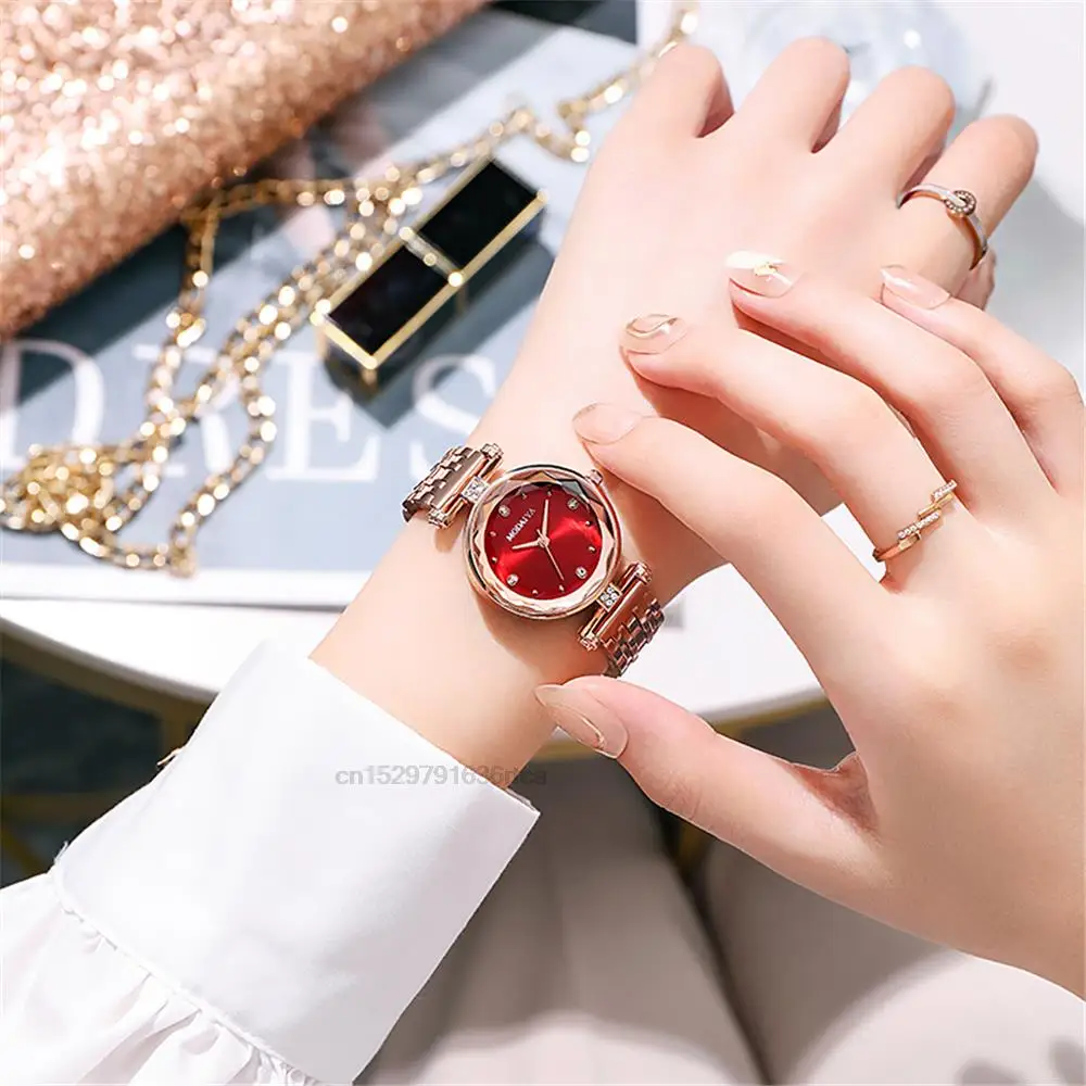 Luxury 2022 Branded Refined Ladies\' Diamond-set Red Alloy Quartz Watch Fashion Women Plating Stainless Steel Strap Gift Clock