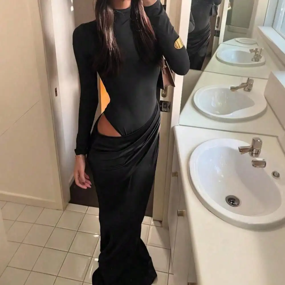 ชุดเดรสยาวผ้าซาตินและลูกไม้ - ดีไซน์เซ็กซี่เว้าเอวและทรงเข้ารูปสง่างาม